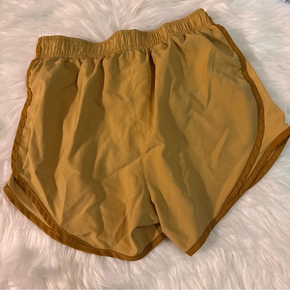 Nike dri-fit high waist mustard yellow workout gym shorts - Picture 4 of 4